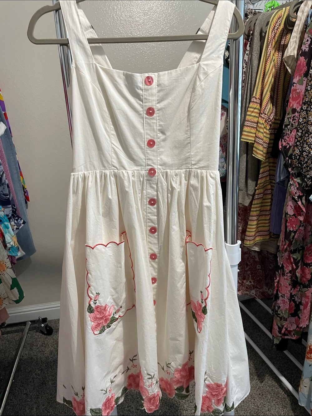 Sleeveless Sundress with Pink Floral Embroidery - Picture 4 of 5